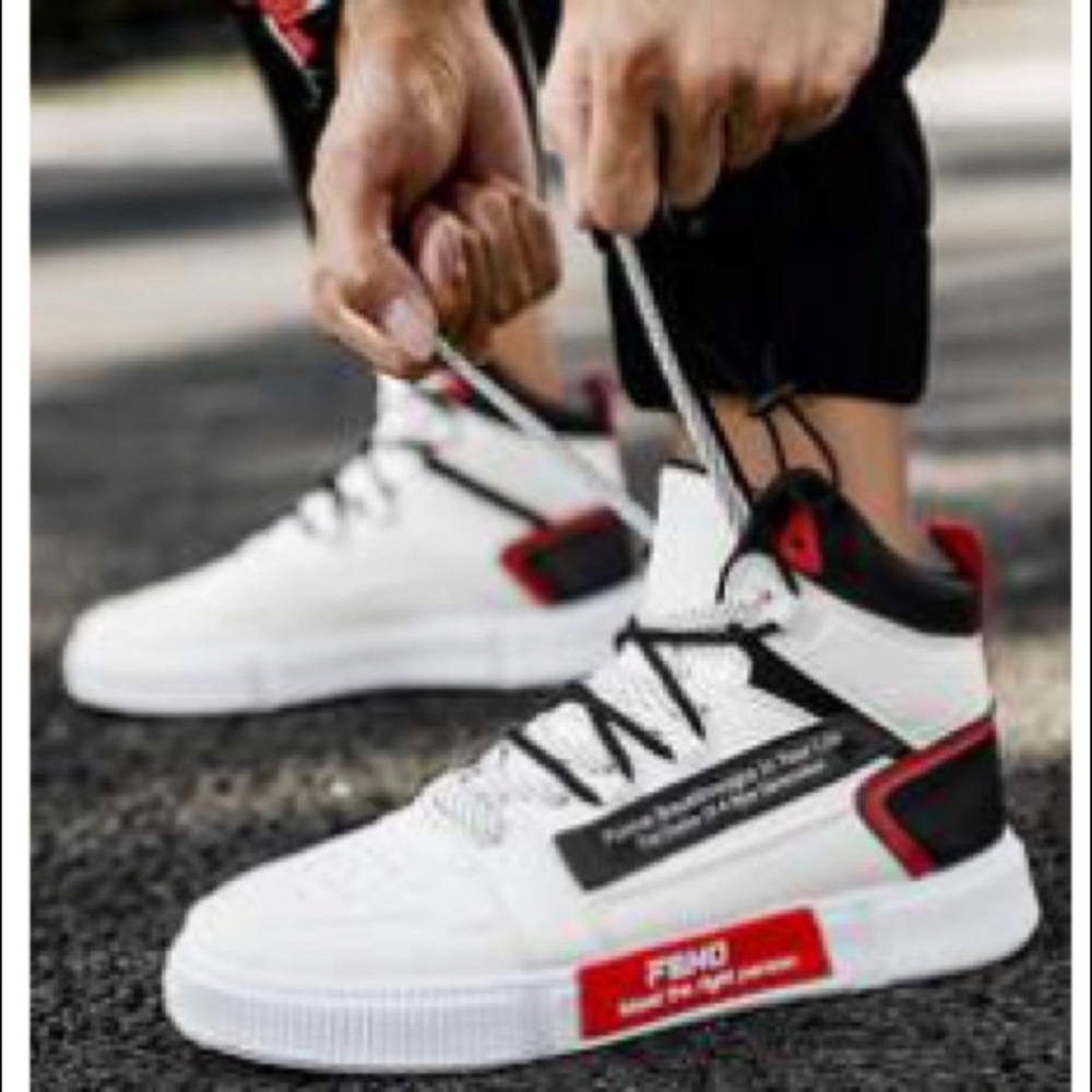 Mens high top tennis shoes 🎈SOLD🎈